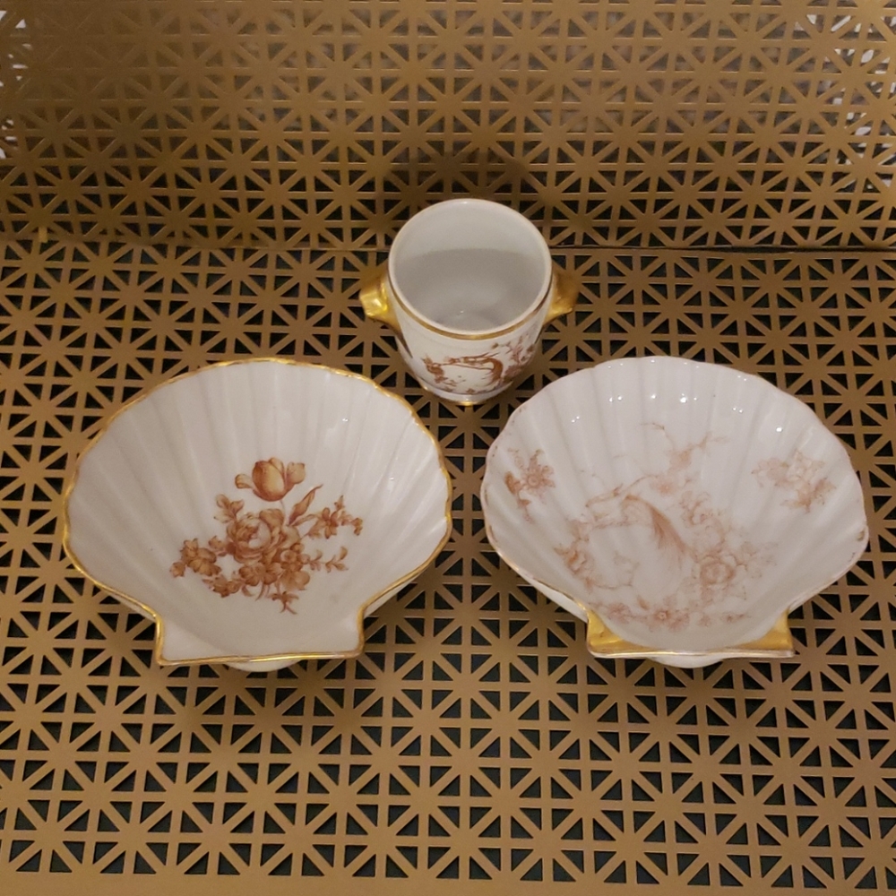 VINTAGE LIMOGES FRANCE SHELL SET